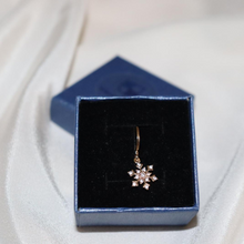 Загрузить изображение в средство просмотра галереи, Серьги-снежинки