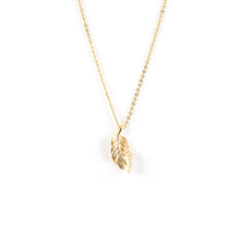 Load image into Gallery viewer, Feather necklace
